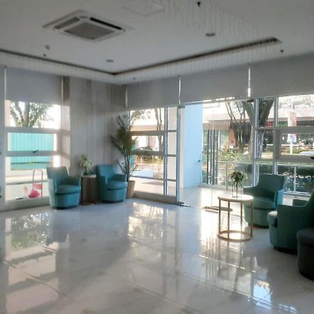 Delta Charlie Staycation Cdo 카가얀드오로 외부 사진